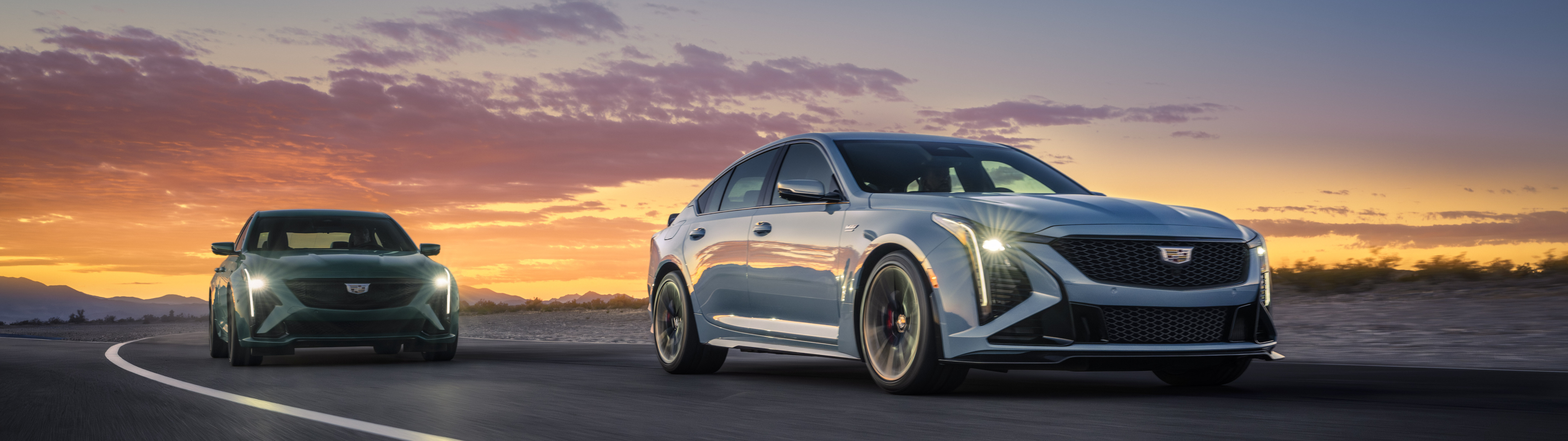 Une berline Cadillac CT5-V Blackwing élégante et puissante, photographiée avec un niveau de détail exceptionnel.