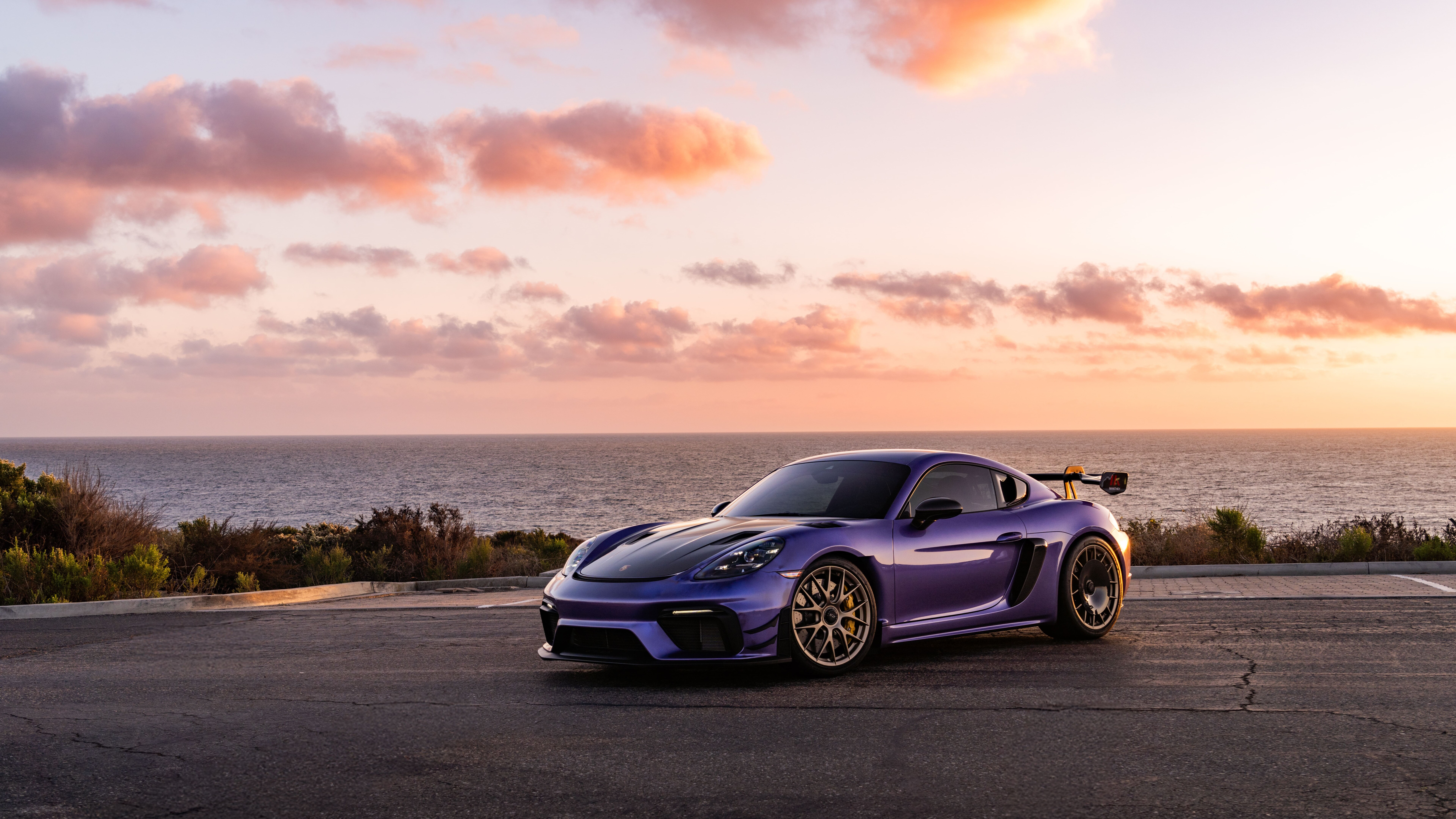 Une Porsche GT3 RS, voiture de sport haute performance, photographiée avec un niveau de détail exceptionnel.