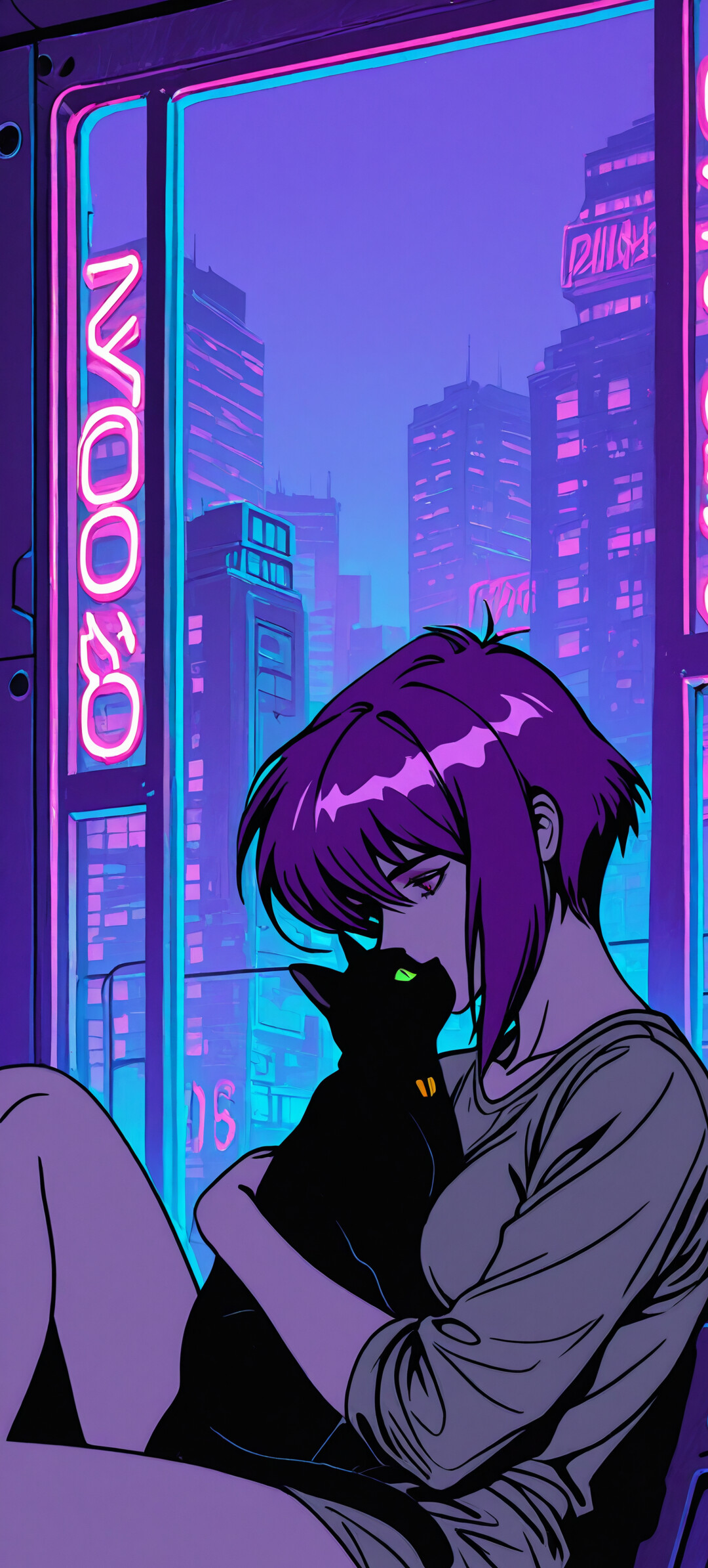 Une illustration de Motoko Kusanagi, personnage de Ghost in the Shell, dans un style d’animation japonaise, avec de courts cheveux violets. Elle est assise près d’une fenêtre et serre tendrement un chat noir dans ses bras. Dehors, un paysage urbain futuriste scintille de néons violets et roses éclatants.
