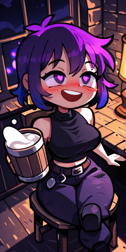 Une illustration de style manga représentant une jeune fille aux cheveux courts, de couleur violette et bleue, qui sourit joyeusement en tenant une grande chope en bois remplie de bière, dans une taverne chaleureuse et éclairée aux chandelles, la nuit.